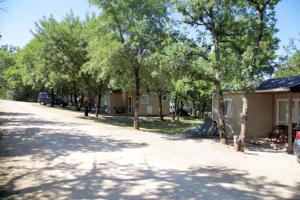 Hebergement Camping de Bois-Redon : Chalet 2 Chambres