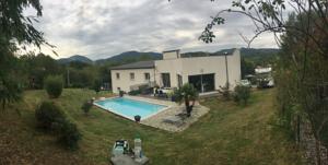 Hebergement villa contemporaine piscine : photos des chambres