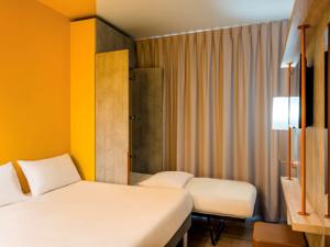 Hotel ibis budget Marne La Vallee Noisy Le Grand : Chambre Double avec Lit Simple 