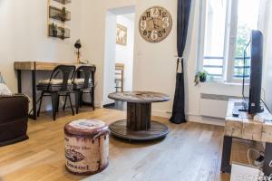 Appartement Chic and atypical flat near Paris : photos des chambres