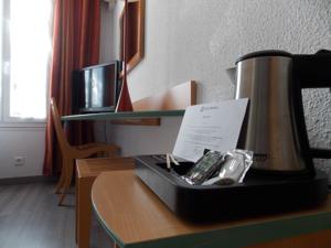 Hotel Best Western Uzes Pont du Gard : Chambre Lit King-Size Standard