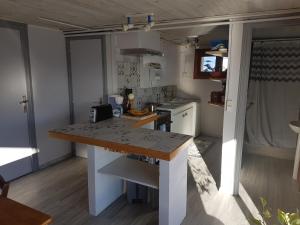 Hebergement Appartement en Chalet a La Feclaz en Savoie, Alpes. : photos des chambres