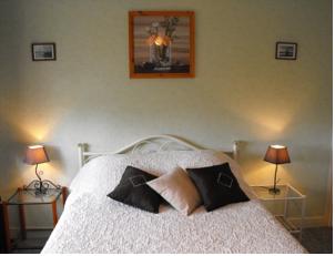 Chambres d'hotes/B&B Chambres d'hotes Les Vallees : Chambre Triple