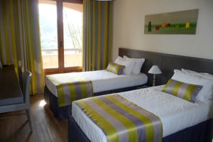 Hotel Residence Les 3 Barbus : Chambre Lits Jumeaux Confort avec Balcon