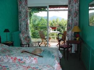 Hotel Auberge De La Madone : Chambre Lits Jumeaux Supérieure Loggia avec Vue sur Vallée