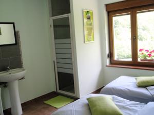 Hebergement Gite Saint Ludan : photos des chambres