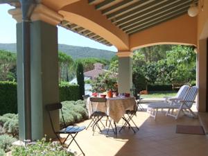 Appartement Locations de Vacances SPEI - Les Flacheres : Villa 3 Chambres (6 Personnes)