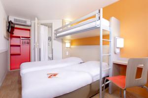 Hotel Premiere Classe Bordeaux Sud - Pessac Becquerel : Chambre Triple avec 3 Lits Simples