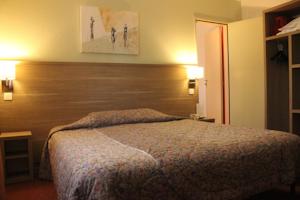 QUALYS-HOTEL Orleans Parc Hotel : photos des chambres