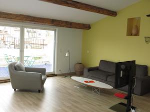 Hebergement Maisons de Marseille : Appartement en Duplex avec Terrasse (6 Adultes)