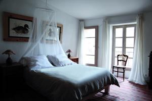 Chambres d'hotes/B&B Chambres d'hotes Saint-Sauveur : Chambre Double avec Terrasse