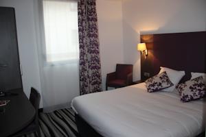 Hotel Kyriad Saint Quentin en Yvelines - Montigny : Chambre Double Supérieure