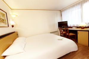 Hotel Campanile Epinal : photos des chambres