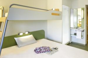 Hotel ibis budget Calais Coquelles Tunnel sous la Manche : photos des chambres