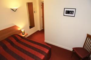 Hotel La Consigne : photos des chambres