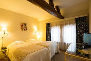 Logis Hotel Auberge du Lac : photos des chambres