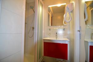 Brit Hotel Cahors - Le Valentre : photos des chambres