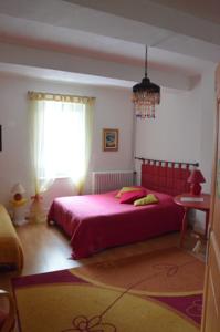 Chambres d'hotes/B&B Chambres d'Hotes Cheval Blanc : Chambre Triple