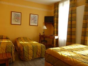 Hotel Logis De La Tete Noire : photos des chambres