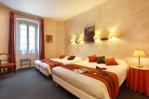 Hotel The Originals Bourges Les Tilleuls (ex Inter-Hotel) : Chambre Quadruple