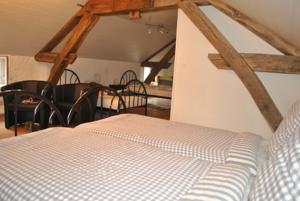 Chambres d'hotes/B&B Grange d'Anjeux Bed & Breakfast : photos des chambres