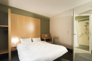 B&B Hotel Toulouse Purpan Zenith : Chambre Double - Accessible aux Personnes à Mobilité Réduite 