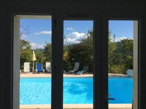 Appartement Studio independant dans villa avec piscine a Gap : photos des chambres