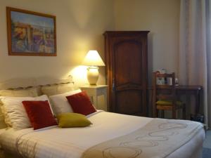 Hotel The Originals Nevers Clos Sainte Marie (ex Inter-Hotel) : photos des chambres
