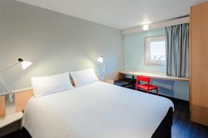 Hotel ibis Bourges Centre : photos des chambres