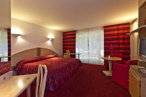 Hotel Parenthese : Chambre Lit King-Size avec Baignoire Spa ou Douche Hydromassante