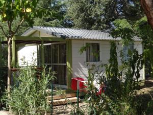 Hebergement Camping La Pinede Enchantee : photos des chambres