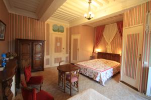 Chambres d'hotes/B&B Chateau de Vouilly : Chambre Quadruple avec Salle de Bains Privative - Alexandrine