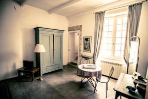 Hebergement Hotel de L Orange : photos des chambres