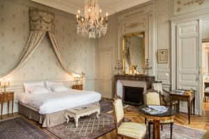 Chambres d'hotes/B&B Hotel de Panette - Un Chateau en Ville : Suite Prince Charles de Bourbon