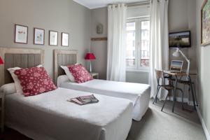 Hotel De La Paix Montparnasse : 2 Chambres Doubles Communicantes