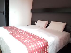 Best Hotel - Montsoult La Croix Verte : Chambre Simple Confort