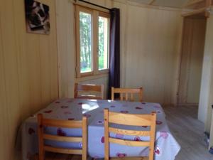 Hebergement Parc Residentiel de Loisir : Le Loup Blanc du Riou : photos des chambres