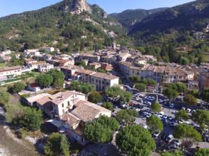 Hebergement Gite Loisirs Provence : photos des chambres