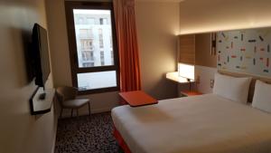 Hotel ibis Styles Guyancourt Versailles : photos des chambres