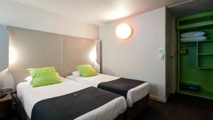 Hotel Campanile Geneve - Ferney-Voltaire : photos des chambres