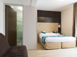 Hotel Belfort : Chambre Double Confort avec Douche