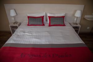 Hotel The Originals Dreux Ouest Le Relais des Carnutes (ex Inter-Hotel) : photos des chambres