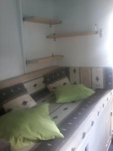 Hebergement Bateau houseboat camille : photos des chambres