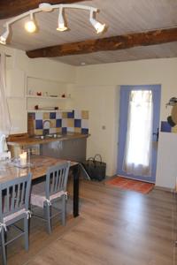 Hebergement The Little Yellow House South of France : photos des chambres