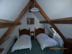 Hotel Chateau de Montrame : Chambre Double avec Salle de Bains Commune