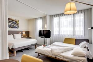 Hotel Novotel Suites Paris Stade de France : Suite Supérieure avec Lit Double, Lit Simple et Canapé-Lit