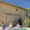 Hebergement Two-Bedroom Holiday Home in Pont Sanit Esprit : photos des chambres