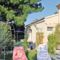 Hebergement Holiday home Chateauneuf De Gadagne with Outdoor Swimming Pool 432 : photos des chambres