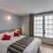 Brit Hotel Confort Thouars : photos des chambres