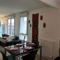 Appartement Chic apart with terrace in Paris : photos des chambres